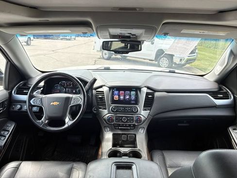 Used 2020 Chevrolet Tahoe LT w/ RST Edition AWD/4WD image 13