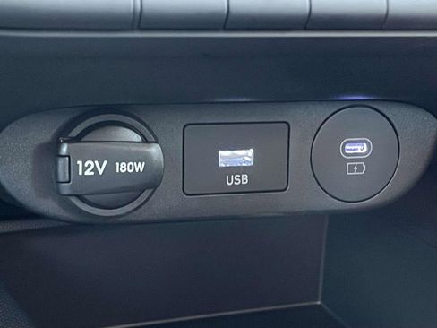 Certified 2025 Hyundai Elantra Blue image 19