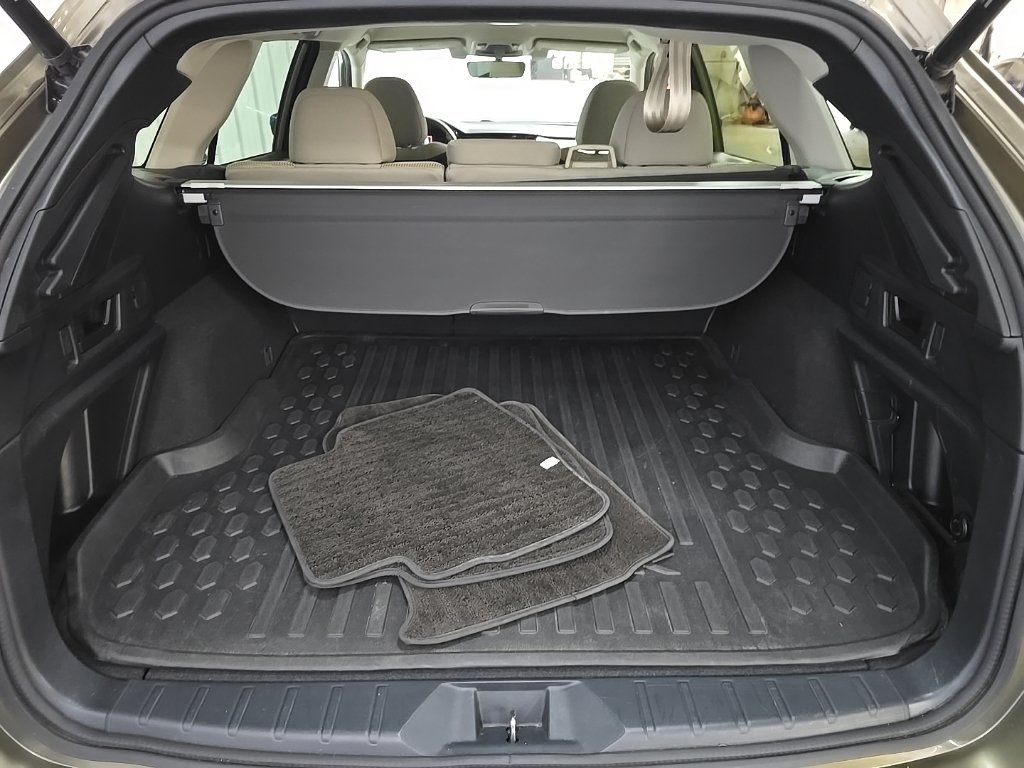 Used 2022 Subaru Outback Premium AWD/4WD image 11