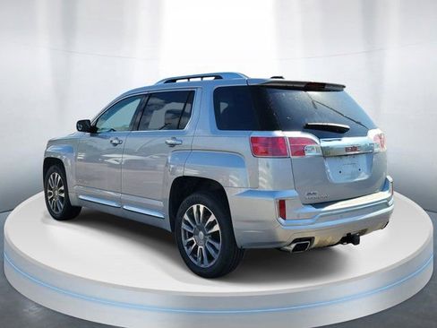 Used 2017 GMC Terrain Denali FWD image 2