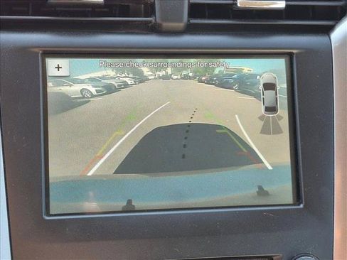 Used 2018 Ford Fusion SE w/ Fusion SE Technology Package FWD image 10