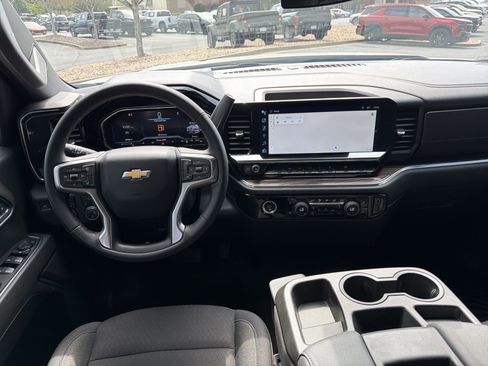 Used 2024 Chevrolet Silverado 1500 LT image 21