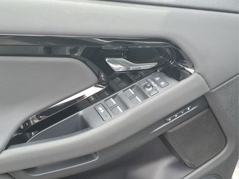 Used 2024 Land Rover Range Rover Evoque S AWD/4WD image 9