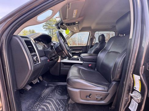 Used 2016 RAM 2500 Laramie w/ Sport Appearance Group AWD/4WD image 18