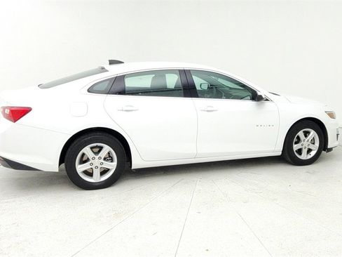 Certified 2024 Chevrolet Malibu LS w/ LPO, Floor Liner Package image 8