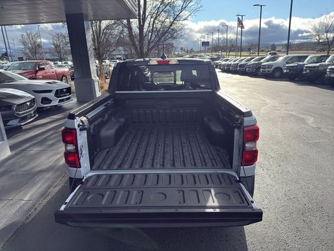 New 2026 Ford Maverick Lariat w/ Black Appearance Package image 7