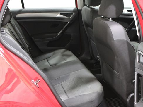 Used 2017 Volkswagen Golf S FWD image 23