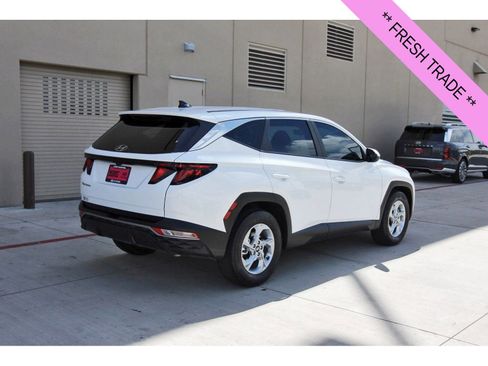 Certified 2024 Hyundai Tucson SE image 8
