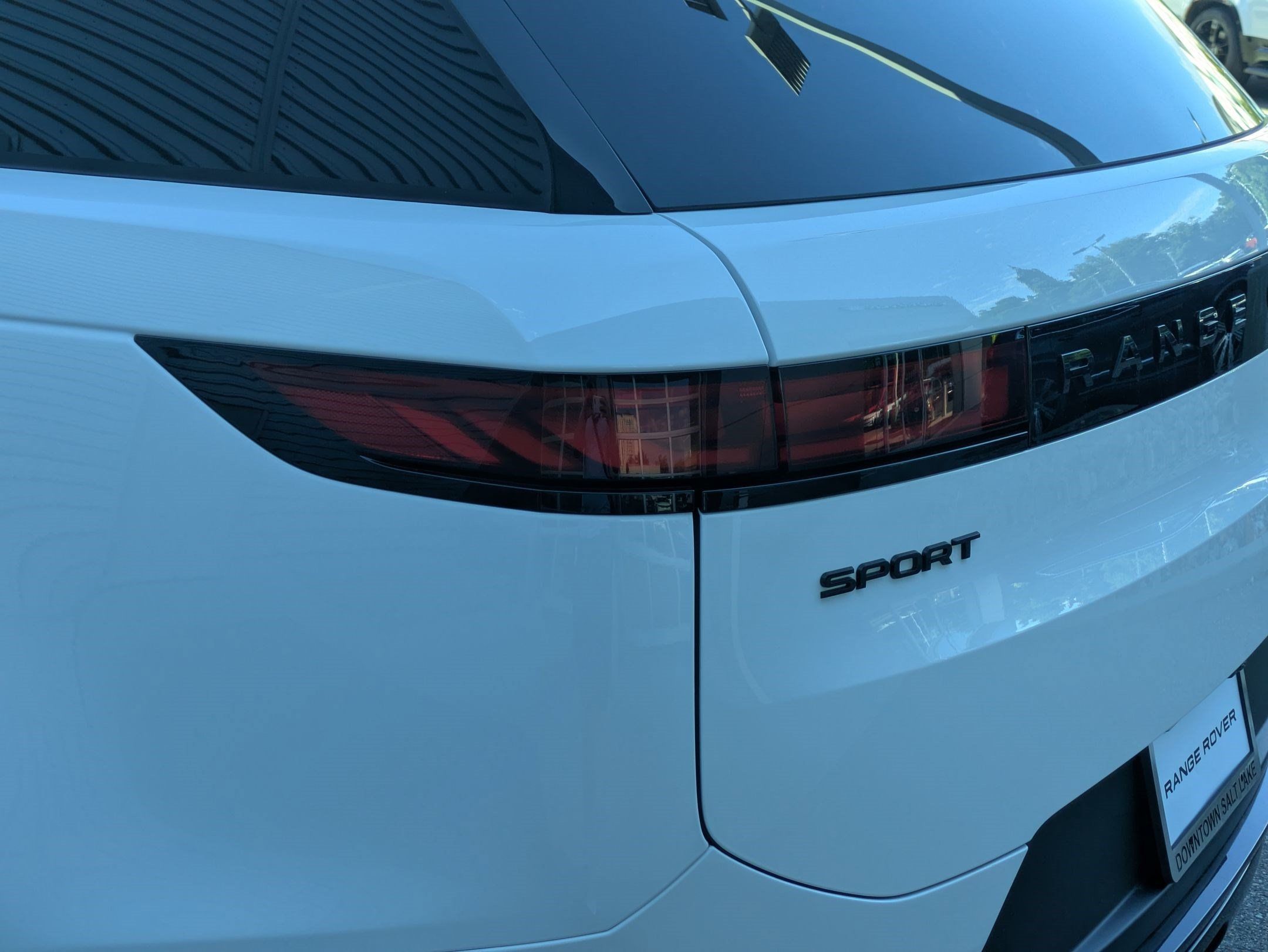 New 2026 Land Rover Range Rover Sport SE AWD/4WD image 12