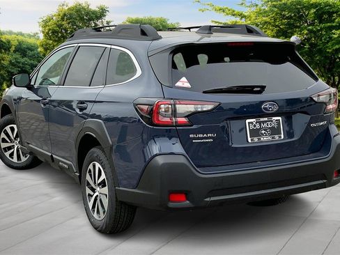 New 2025 Subaru Outback Premium image 3