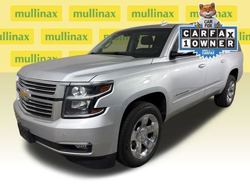Used 2018 Chevrolet Suburban Premier image 16