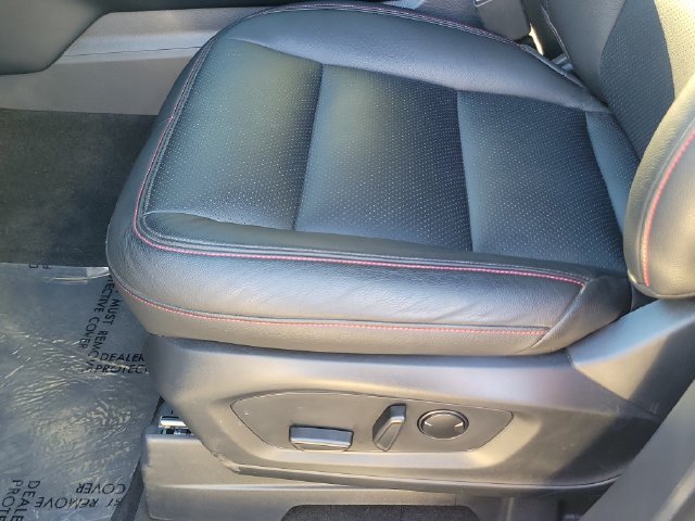 Used 2026 Ford Explorer ST-Line w/ ST-Line Street Pack RWD image 14