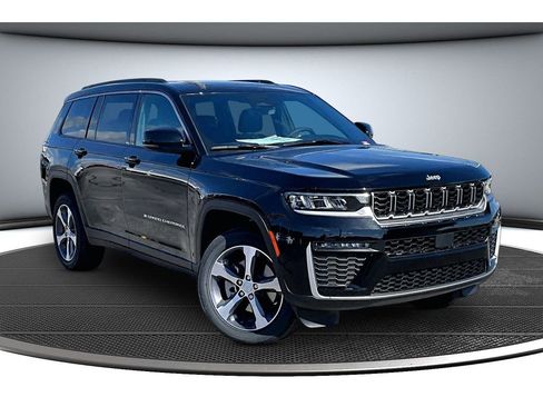 New 2026 Jeep Grand Cherokee L Limited AWD/4WD image 2