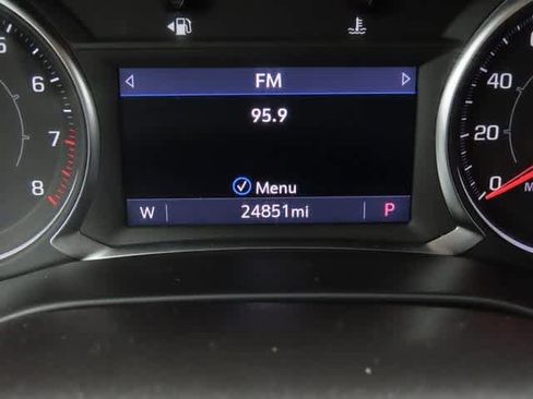 Used 2023 GMC Acadia SLT w/ Preferred Package image 29