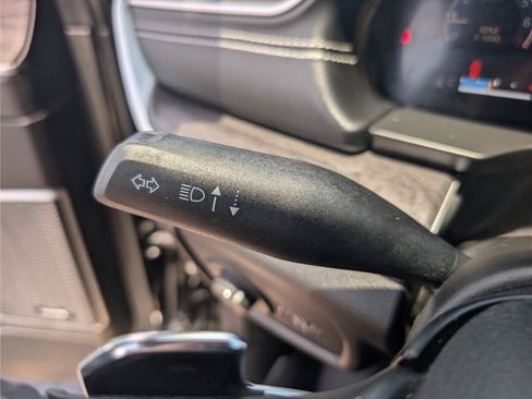 Used 2022 Jeep Grand Cherokee L Limited AWD/4WD image 29