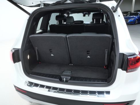 Certified 2021 Mercedes-Benz GLB 250 4MATIC image 7