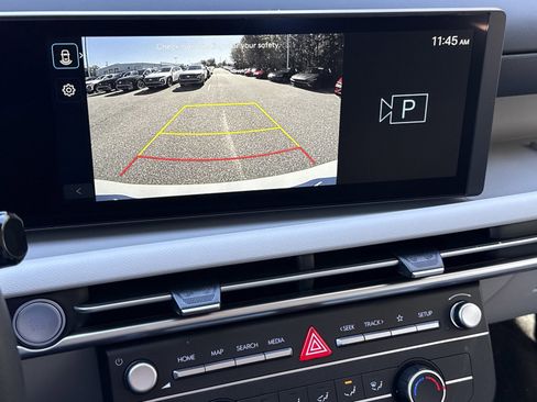 Certified 2025 Hyundai Tucson SE image 23