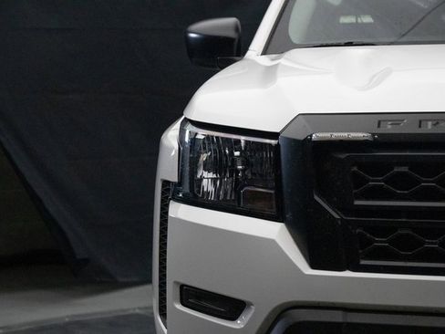 Used 2024 Nissan Frontier S w/ Technology Package image 5