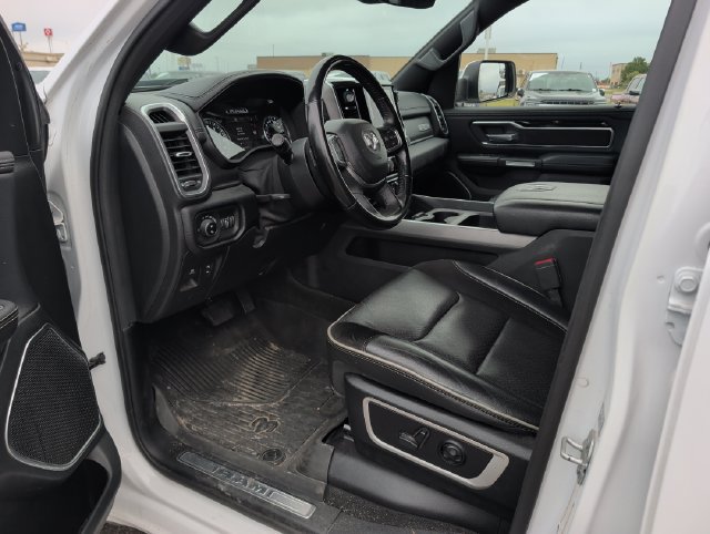 Used 2021 RAM 1500 Laramie w/ Sport Appearance Package AWD/4WD image 9
