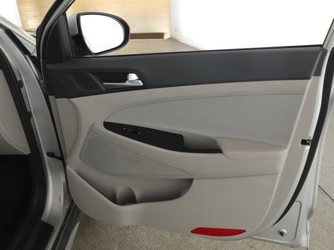 Used 2021 Hyundai Tucson SEL image 11