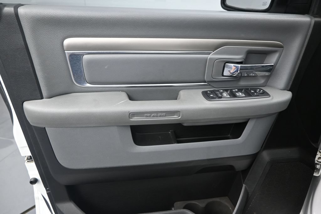 Used 2019 RAM 1500 Big Horn AWD/4WD image 11