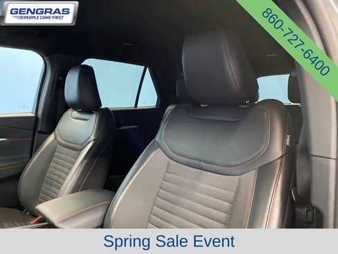 Used 2025 Ford Explorer ST-Line w/ ST-Line Street Pack AWD/4WD image 8