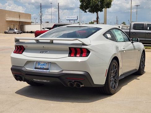 New 2026 Ford Mustang GT Premium w/ GT Performance Package RWD image 4