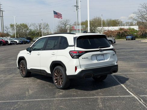 New 2026 Subaru Forester Touring AWD/4WD image 3