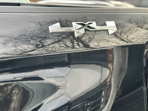 Used 2023 GMC Sierra 1500 Elevation image 21