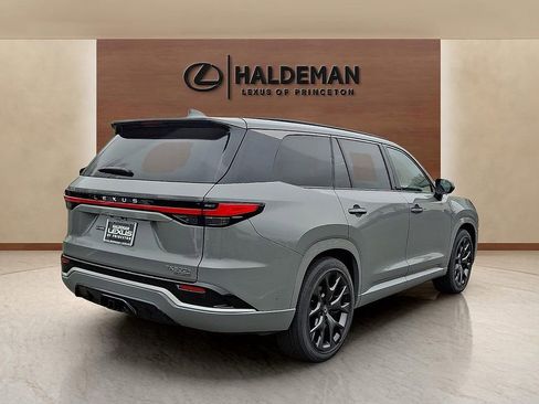 New 2026 Lexus TX 500h AWD image 4