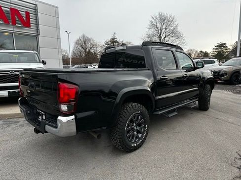 Used 2023 Toyota Tacoma SR5 AWD/4WD image 6
