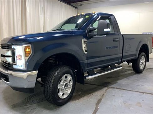 Used 2019 Ford F250 XL w/ STX Appearance Package image 7
