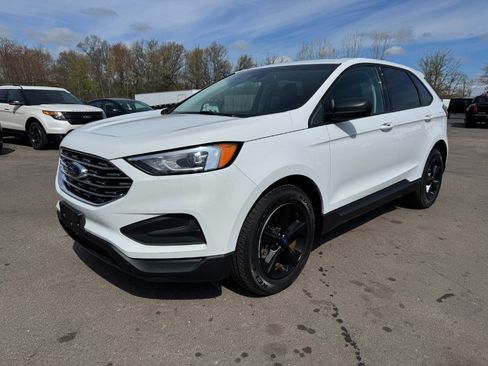 Used 2019 Ford Edge SE FWD image 1