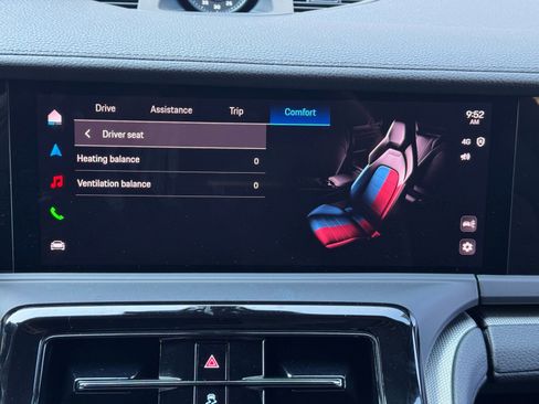 Used 2025 Porsche Panamera image 34