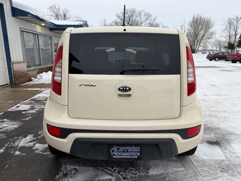 Used 2012 Kia Soul 5dr Wgn Auto Base image 4
