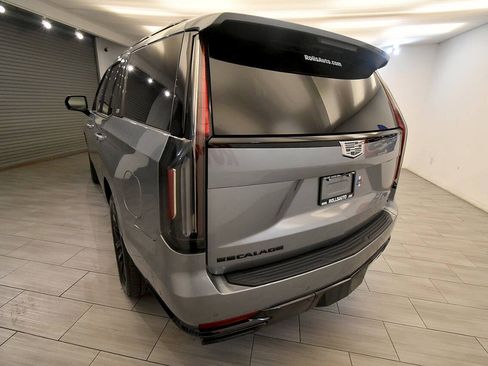 Used 2023 Cadillac Escalade Sport Platinum w/ LPO, ONYX Package AWD/4WD image 3