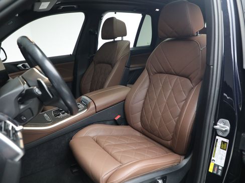 Used 2024 BMW X5 xDrive50e w/ Executive Package AWD/4WD image 14