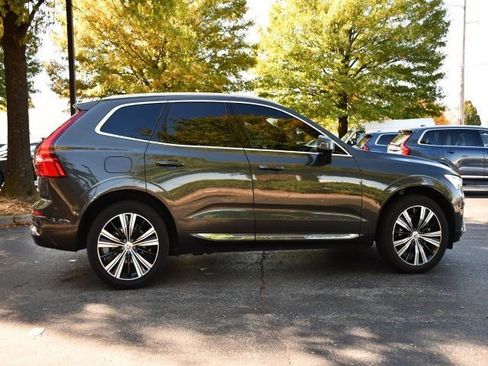 Used 2022 Volvo XC60 B5 Inscription w/ Protection Package Premier image 8