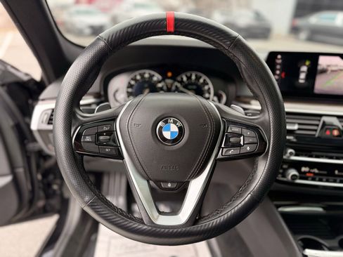 Used 2019 BMW 530i xDrive image 17
