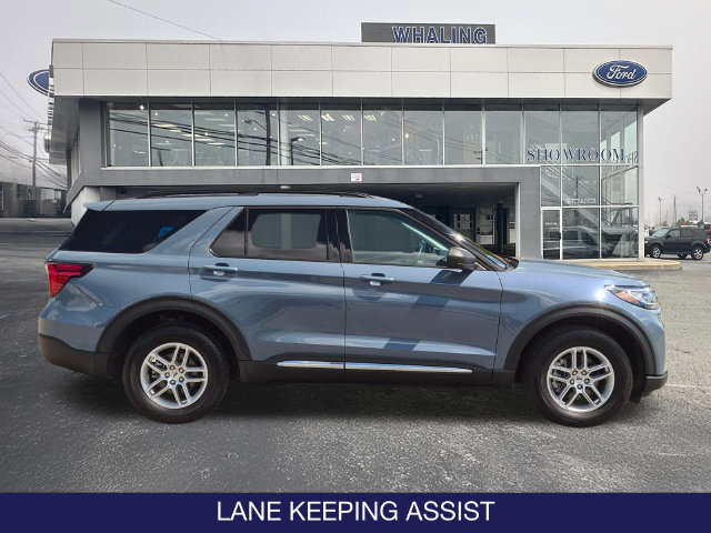 Certified 2025 Ford Explorer Active AWD/4WD image 9