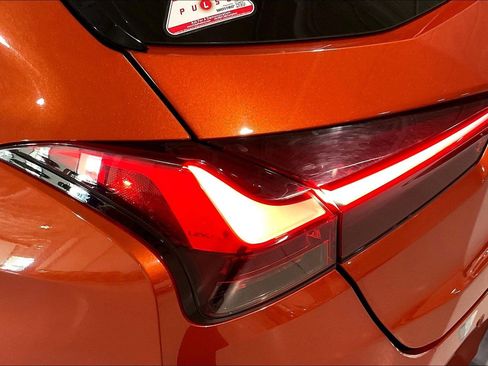 Used 2019 Lexus UX 250h w/ Premium Package AWD/4WD image 21