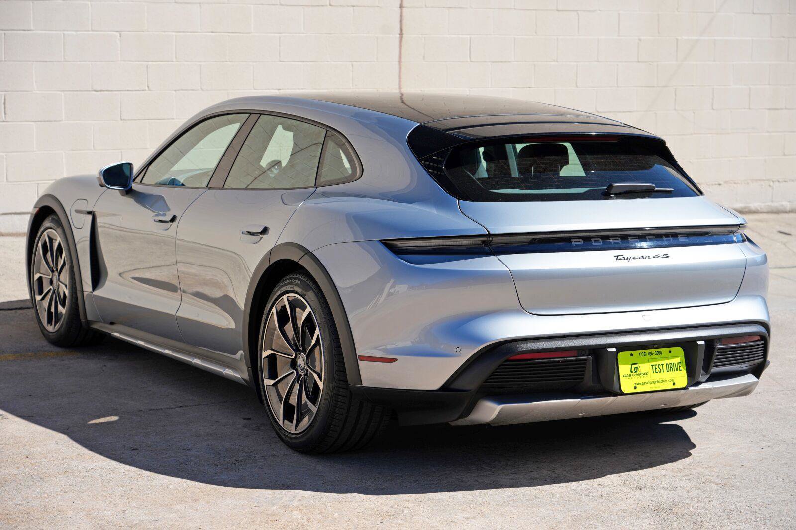 Used 2022 Porsche Taycan 4S AWD/4WD image 52