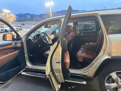 Used 2011 Jeep Grand Cherokee Overland image 13