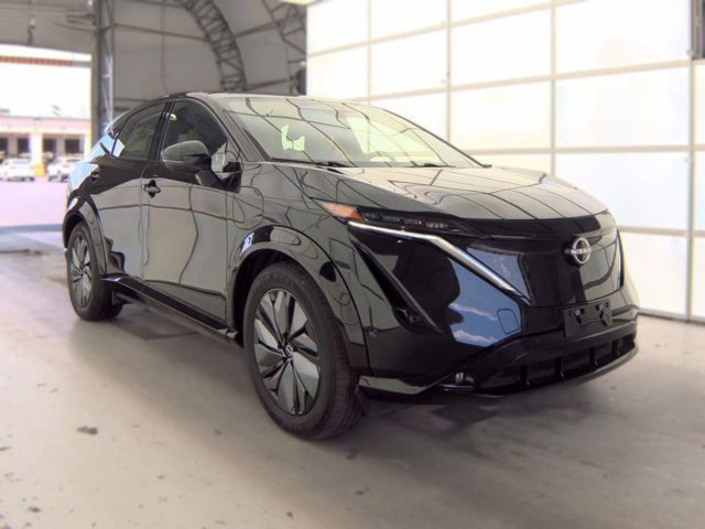 Used 2024 Nissan Ariya AWD image 2