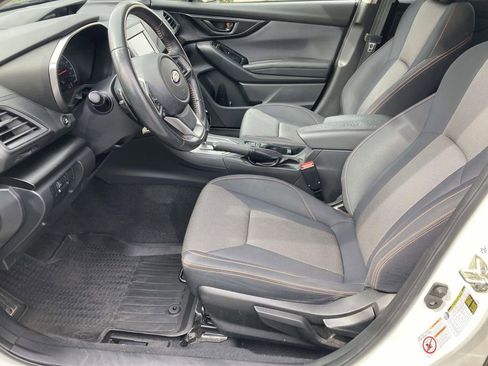 Used 2019 Subaru Crosstrek 2.0i Premium image 12
