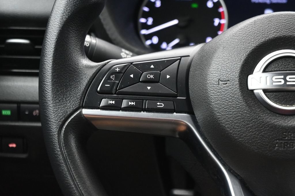 Used 2024 Nissan Sentra SV FWD image 21