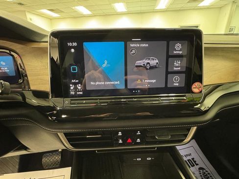 Used 2026 Volkswagen Atlas SE image 6