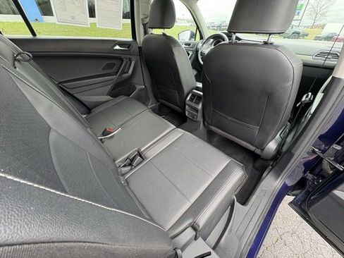 Used 2021 Volkswagen Tiguan SE image 25