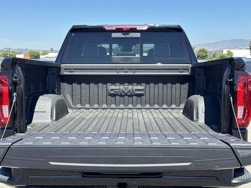 New 2026 GMC Sierra 1500 AT4X w/ LPO, Black Badging Package AWD/4WD image 27