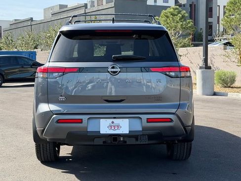 New 2026 Nissan Pathfinder Platinum w/ Cargo Package AWD/4WD image 5